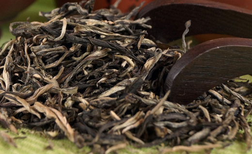 Чай белый «Юньнаньские белые бутоны» (Yunnan Bai Hao Yin Zhen)