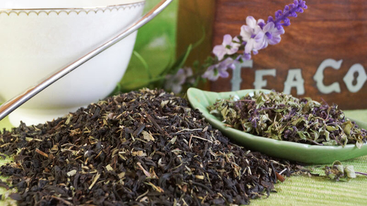 Чёрный чай с чабрецом