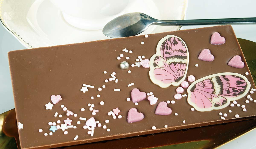 «Вивьен» молочный шоколад ручной работы с бабочками