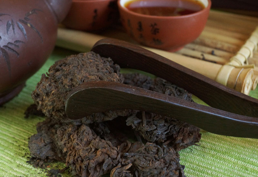 Пуэр «Старые чайные головы» [Провинция Юньнань; Menghai Li Ming Tea Factory (Lao Cha Tou Pu Er), 7 лет