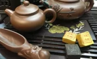 Пуэр «Магия пуэра» [2012; Юньнань; Denfu Tea Factory] (Qian Shun Fang Zhuan), 4 года