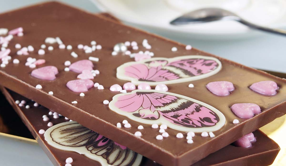 «Вивьен» молочный шоколад ручной работы с бабочками