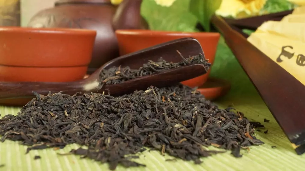 Чай чёрный «Золотой Юннань» (Yunnan Jin Jun Mei)